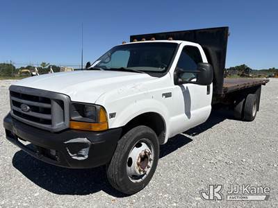 1999 Ford F-550 Flatbed Truck
