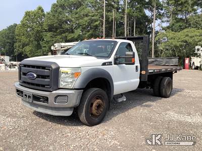 2015 Ford F-550 Flatbed Truck