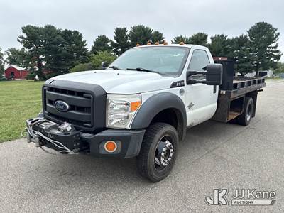 2016 Ford F-550 Regular Cab DRW Flatbed Truck
