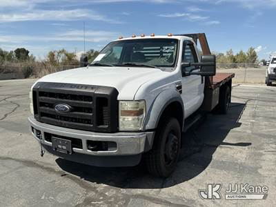 2009 Ford F550 4x4 Flatbed Truck
