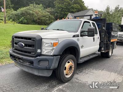 2016 Ford F550 Extended-Cab Flatbed Truck