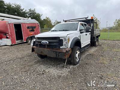 2019 Ford F-550 Crew Cab DRW Crew-Cab Flatbed Truck