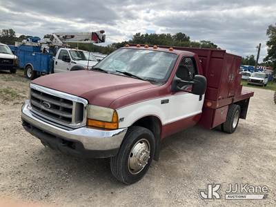1999 Ford F-550 Regular Cab DRW Flatbed Truck