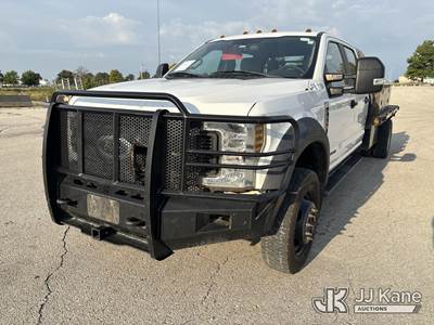 2019 Ford F550 4x4 Crew-Cab Flatbed Truck
