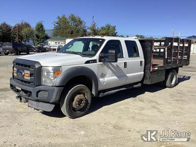 2016 Ford F550 4x4 Crew-Cab Stake Truck