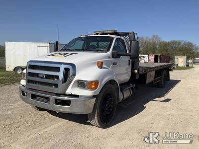 2015 Ford F-650 Regular Cab 2WD DRW Flatbed Truck