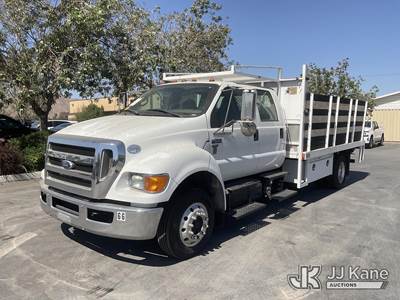 2010 Ford F-650 Crew-Cab Flatbed Truck