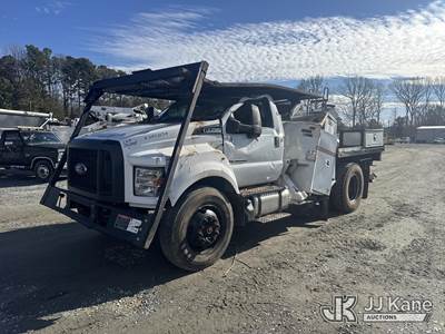2022 Ford F750 Flatbed Truck