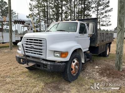 1999 Ford F800 Flatbed Truck