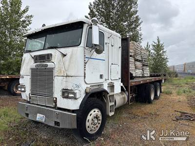 1993 Freightliner FLA086 T/A Flatbed Truck
