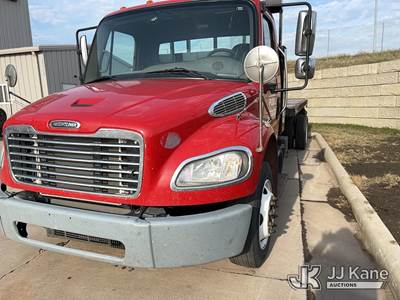 2015 Freightliner M2 106 Flatbed Truck