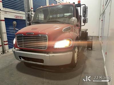2016 Freightliner M2 106 Flatbed Truck