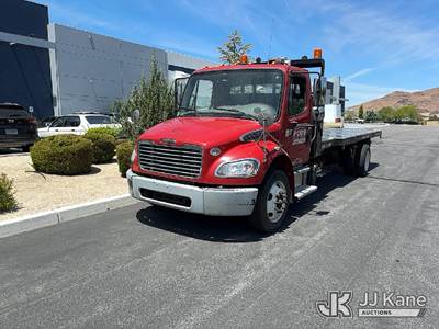 2016 Freightliner M2 106 Flatbed Truck