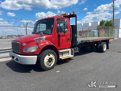 2016 Freightliner M2 106 Flatbed Truck