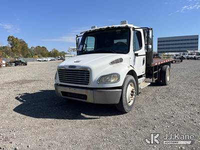 2003 Freightliner M2 106 Flatbed Truck