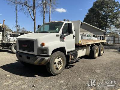 2005 GMC C8500 T/A Flatbed Truck