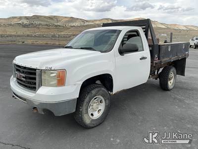 2009 GMC Sierra 2500HD 4x4 Flatbed Truck