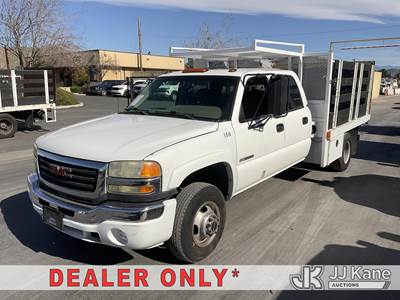 2005 GMC Sierra 3500 Extended-Cab Stake Truck