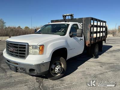 2009 GMC Sierra 3500HD 4x4 Flatbed Truck