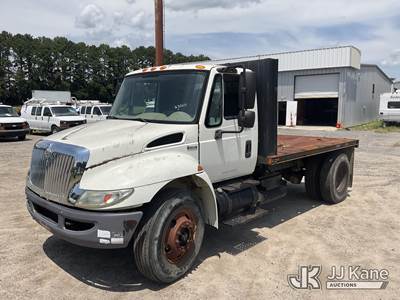 2008 International 4300 Flatbed Truck