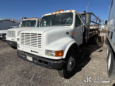 1998 International 4700 Flatbed Truck