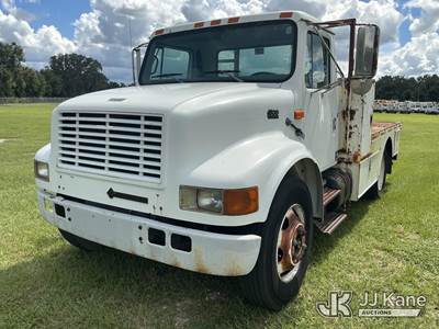 1995 International 4700 Flatbed Truck