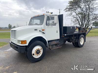 1997 International 4700 Flatbed Truck