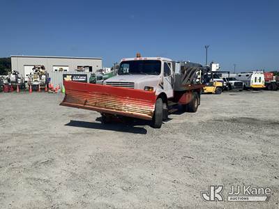1991 International 4900 Flatbed Truck