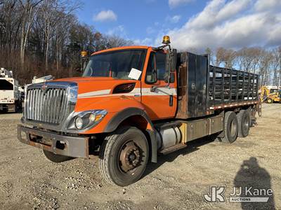 2011 International 7400 T/A Flatbed Truck