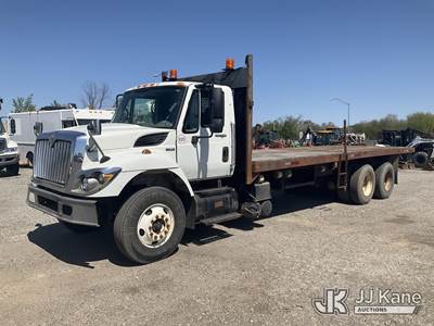 2008 International 7400 Flatbed Truck