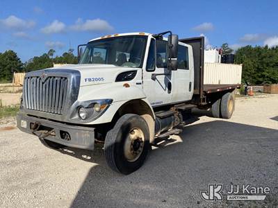 2009 International 7400 Crew-Cab Flatbed Truck