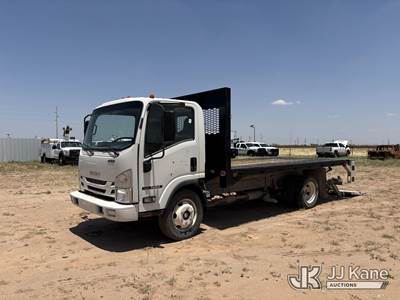 2022 Isuzu Trucks NRR Flatbed Truck