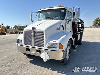 2006 Kenworth T300 Stake Truck