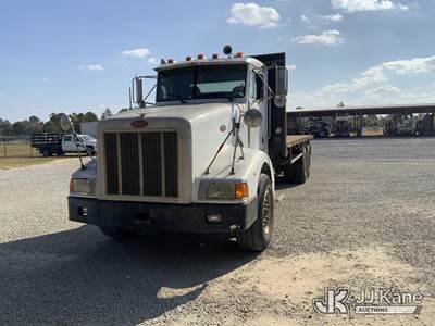 2003 Peterbilt Conventional 385 T/A Flatbed Truck
