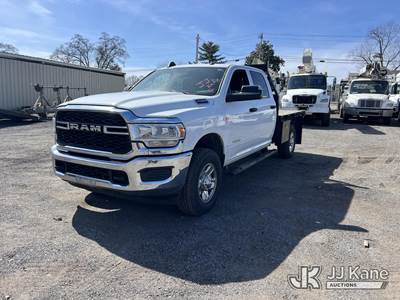 2022 RAM 2500 4x4 Crew-Cab Flatbed Truck