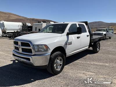 2015 RAM 2500 Crew-Cab Flatbed Truck