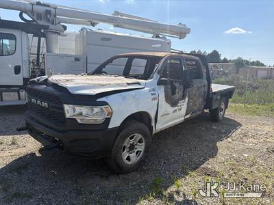 2020 Ram 2500 4x4 Crew-Cab Flatbed Truck