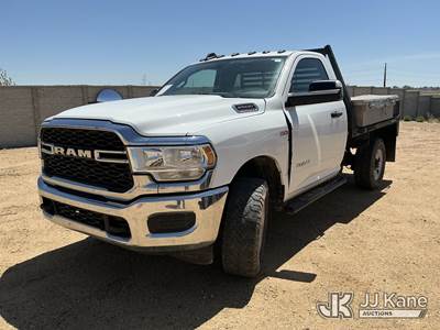 2020 Ram 2500 4x4 Flatbed Truck