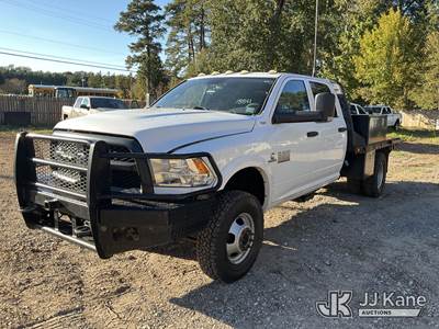 2018 RAM 3500 4x4 Crew-Cab Flatbed Truck