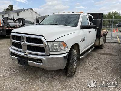 2016 Ram 3500 4x4 Crew-Cab Flatbed Truck