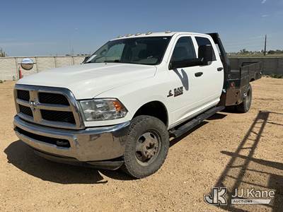 2018 RAM 3500 4x4 Crew-Cab Flatbed Truck