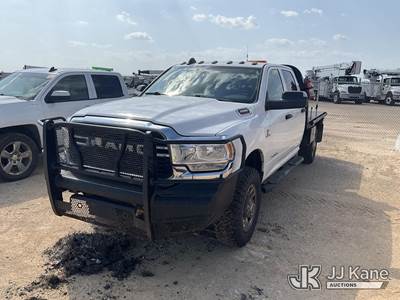 2020 RAM 3500 Crew-Cab Flatbed Truck