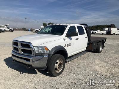 2016 RAM 5500 4x4 Flatbed Truck
