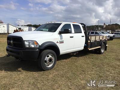 2015 RAM 5500 4x4 Crew-Cab Flatbed Truck