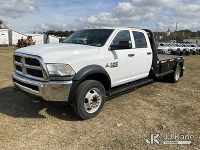 2015 RAM 5500 4x4 Crew-Cab Flatbed Truck