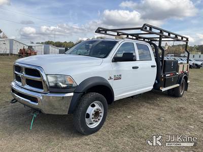 2015 RAM 5500 4x4 Crew-Cab Flatbed Truck