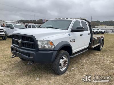 2018 RAM 5500 4x4 Crew-Cab Flatbed Truck
