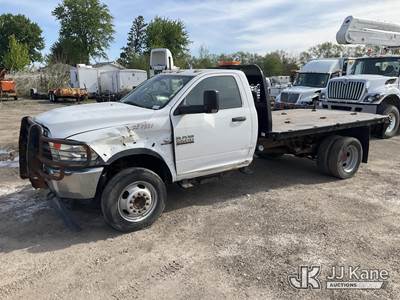 2013 RAM 5500 Regular Cab 4WD Flatbed Truck