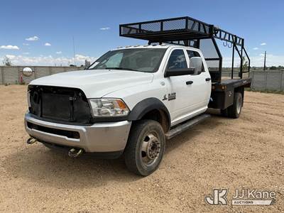 2018 Ram 5500 4x4 Crew-Cab Flatbed Truck