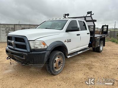 2016 Ram 5500 4x4 Crew-Cab Flatbed Truck